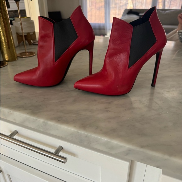 Saint Laurent red booties - Picture 2 of 7